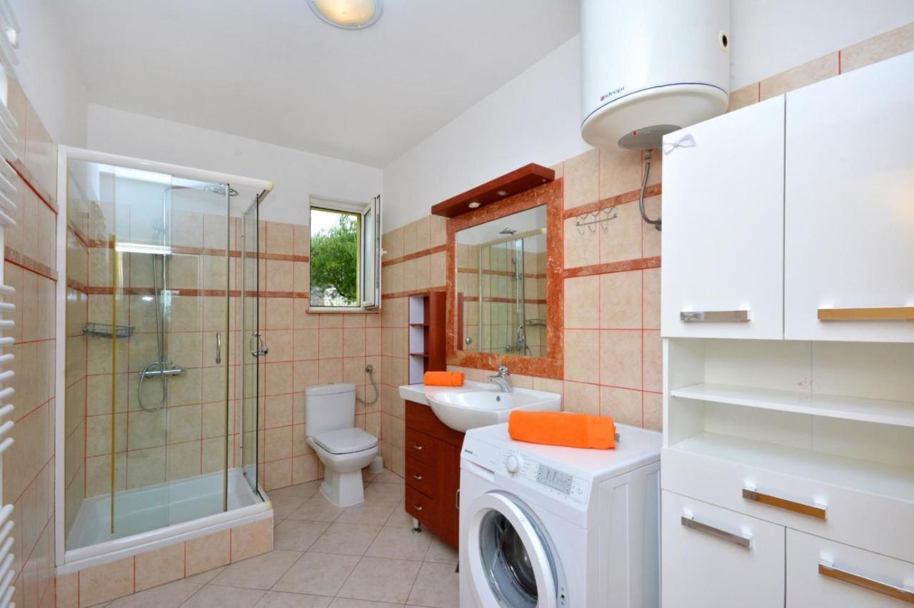 Holiday Home Nevenka Kastela Exterior photo