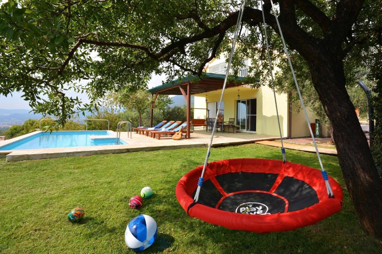 Holiday Home Nevenka Kastela Exterior photo
